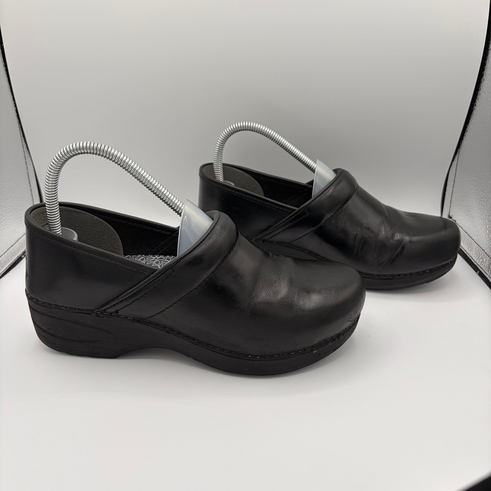 Dansko XP 2.0 Clogs Women's Size 39 Professional Black Leather Work Shoes